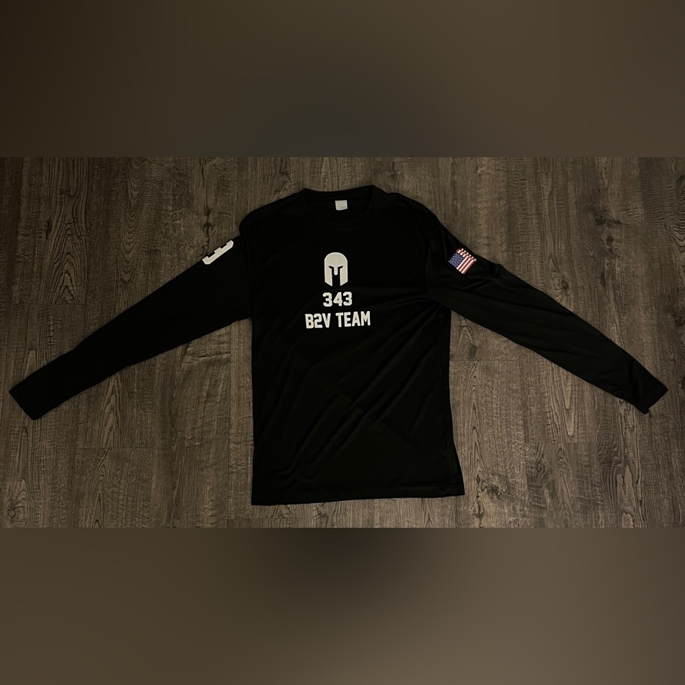 baker to vegas race long sleeve!